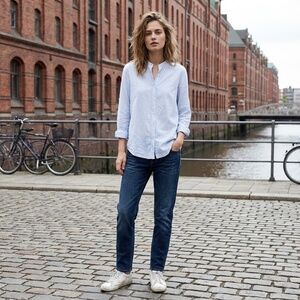 Linen shirt, stripes blue and white with small stand up collar, perfect to layer